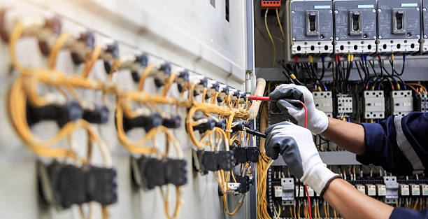 Professional Electrician technician working in Jackson, LA